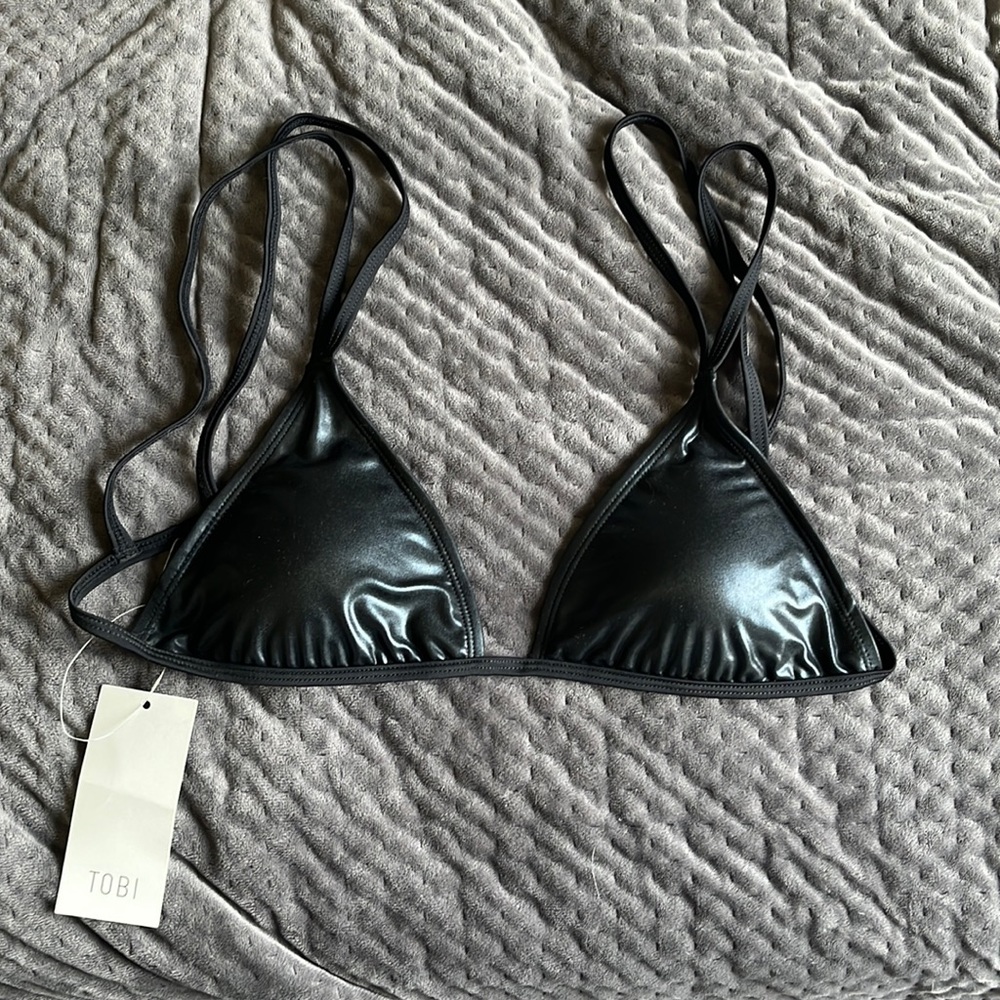 TOBI bikini top